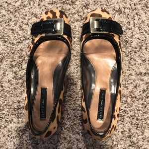 Bandolino cheetah tad wedge with buckle